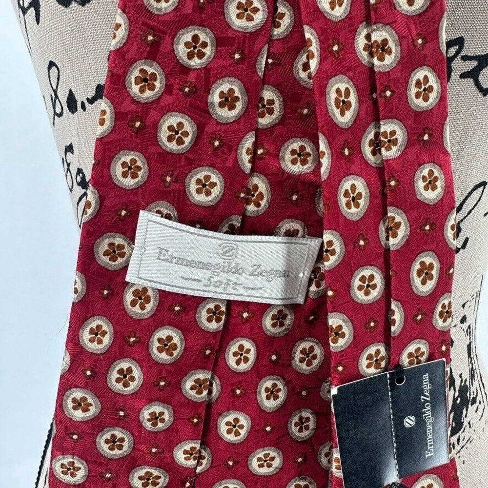 NWT Vintage Ermenegildo Zegna Soft Red Silk Tie‎ Ivory Polka Dots Italy Heritage - Picture 3 of 8